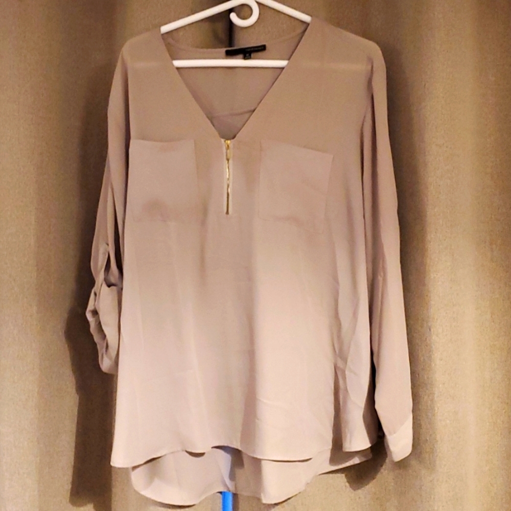 Harve Bernard sz 2x taupe blouse